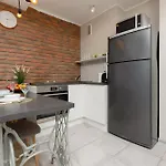 Apartment Charming In Center With Air Conditioning By Renters *