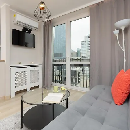 Charming In Center With Air Conditioning By Renters Warschau
